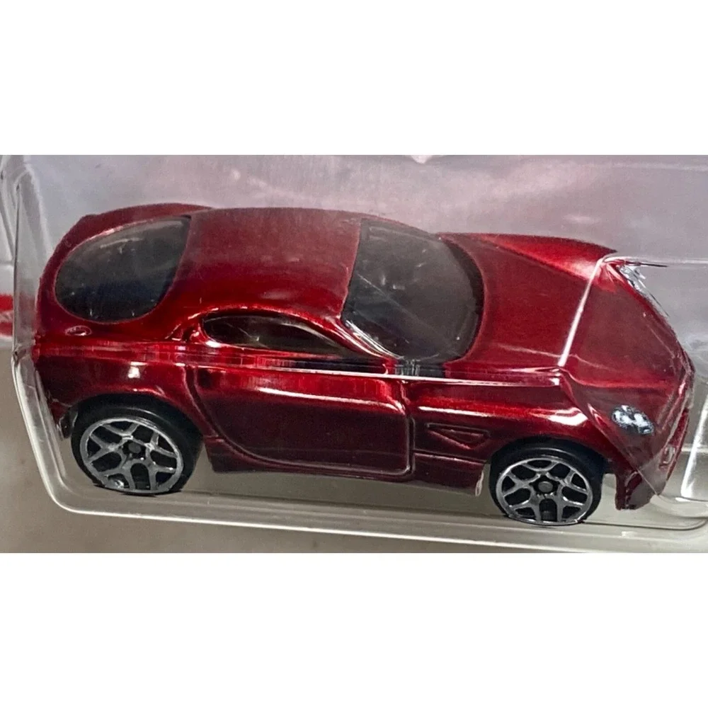 Hot Wheels Alfa Romeo 8C Competizione 156/250 Factory Fresh 7/10 NIP 1:64 2022